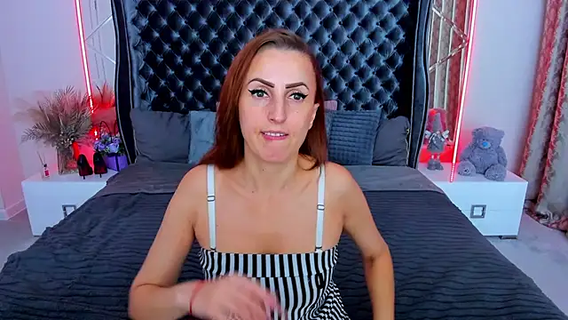 Rebecca_Diamond