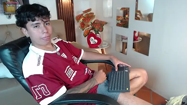 Jonnie-rodriguez live cam on StripChat
