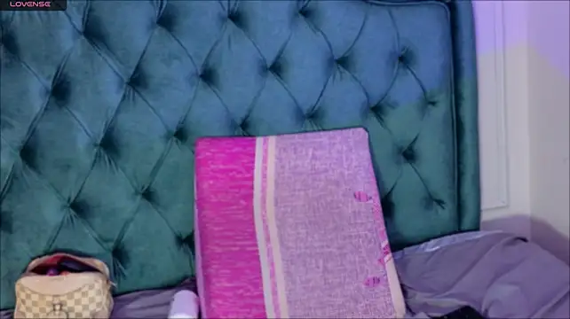 melaniecooperr webcam