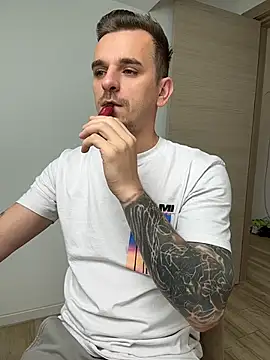 Huge_cock22cm