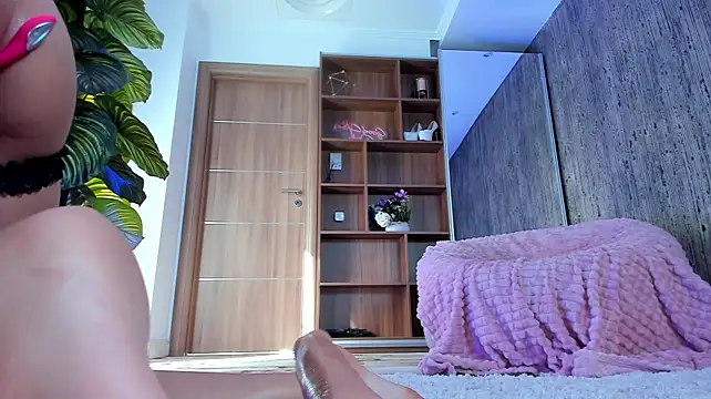 ArianaXO_