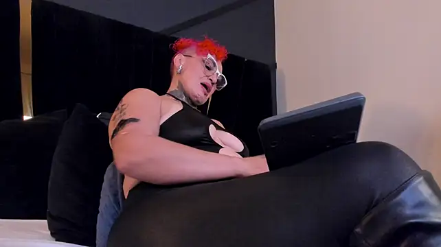 mistress_sandy live cam preview