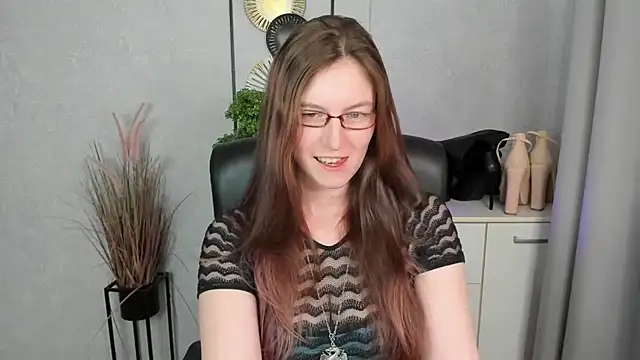 emmaxDelight live cam on StripChat