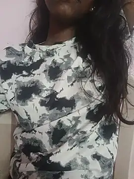 sexy___hotty live cam on StripChat