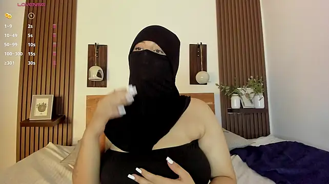 Bashira-- live cam on StripChat