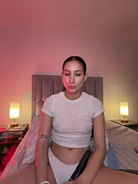 DanikRosse live cam on StripChat