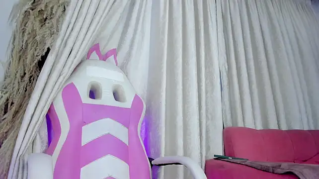 OspinaCamm_ live cam on StripChat