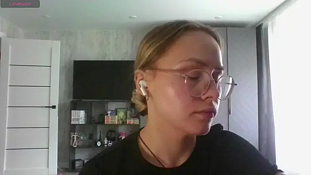 Annie_Cohn