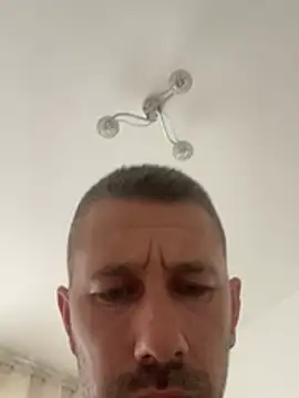 Bigcarlosc live cam on StripChat