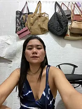 CelesteBlairxxx live cam on StripChat