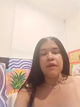 NiaConnors_