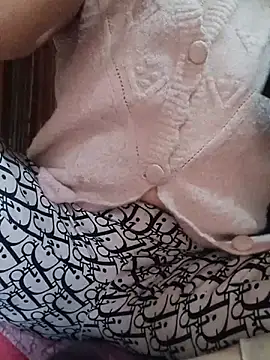 Lusi-babby live cam on StripChat