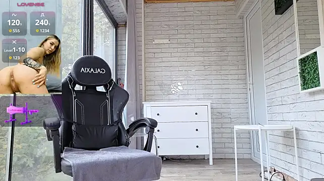 Megan_Ros