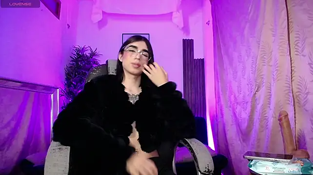 lana_gill1
