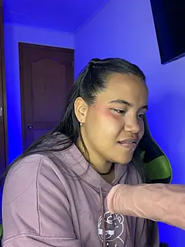 leila_22