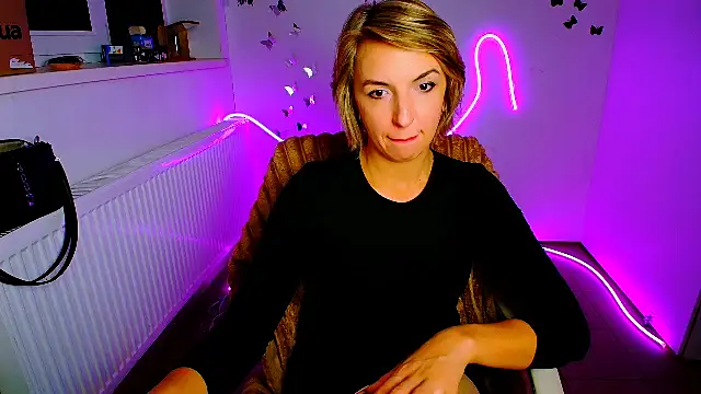 Lana_Foxyy