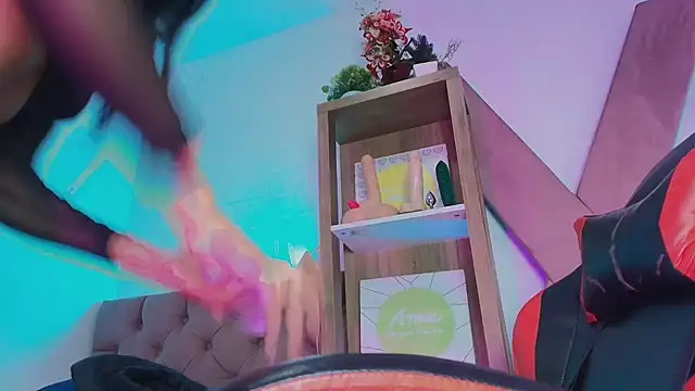 Saraa_More