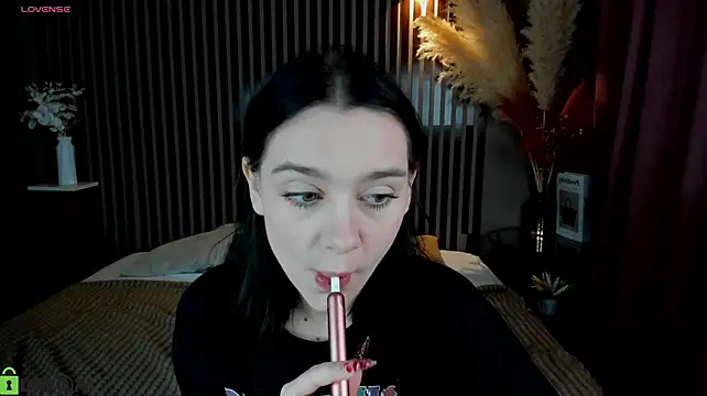 Lesi_Moonie01