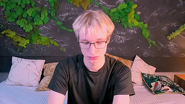 ADRIAN_LUKS