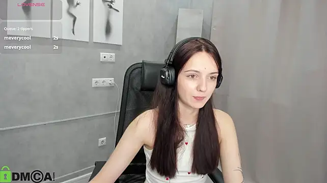 Kira_Ke11y live cam on StripChat