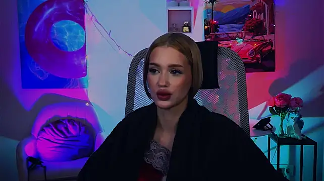 AngelaHolmes