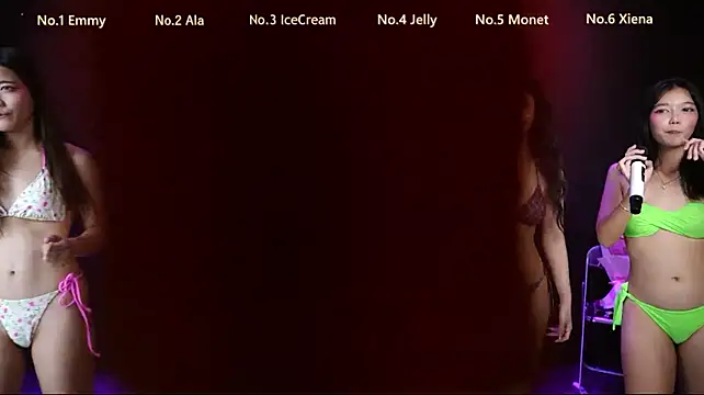 Moon-Velvet live sex cam