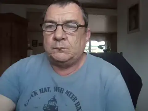 Nobbie444 live sex cam