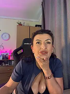 Show de webcam en vivo con Hotangel75 - Juguetes Lovense interactivos disponibles