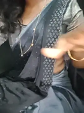 Tamilmallu-duskygirl03