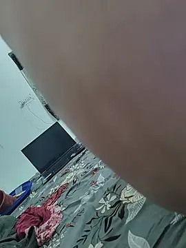 HARDDICC98 live cam on StripChat