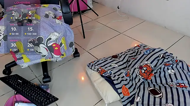 valentinee_xo live cam preview