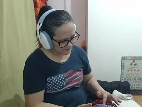 Kinkybela2025