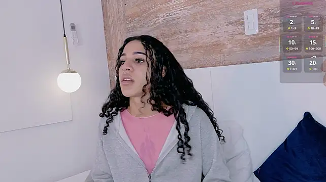 Amaia_Monroe live sex cam