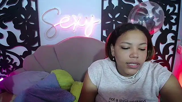 kittens_hornxyxx live cam preview