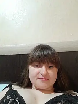 LuckyLust15 Momentaufnahme des Live-Raums auf Stripchat