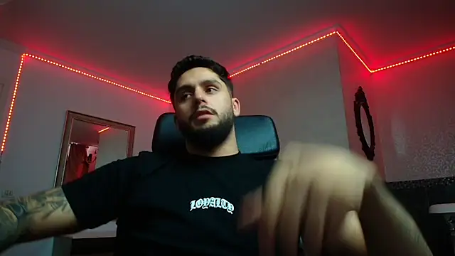 TroyWadee live cam preview
