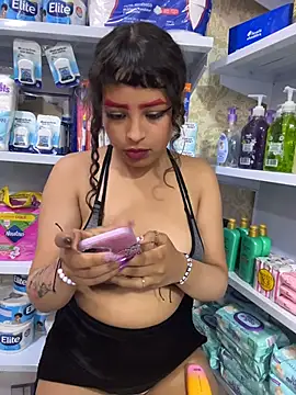 alana_king7