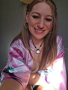 XLisaxx