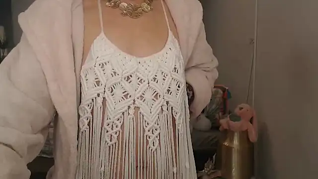 LuxuryNika