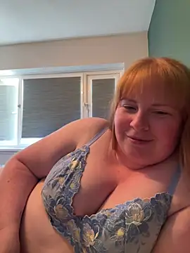 Curvy-GingeXX