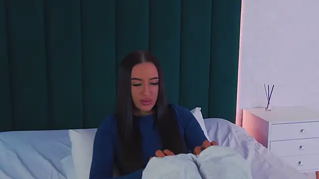 Luna_Olsen
