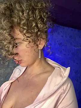 AlexaVee_ Live Webcam on Stripchat