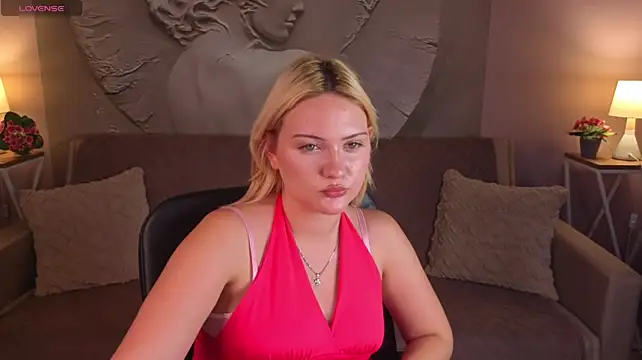 MilliePuff live cam on StripChat