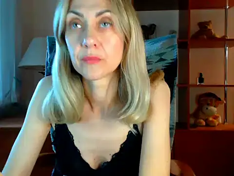 Tanya6547 live cam on StripChat