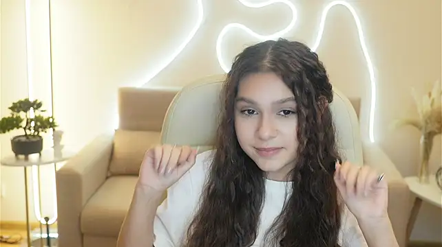 LolaGiesbrecht live cam on StripChat