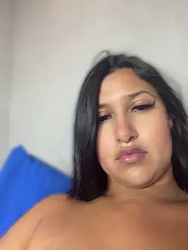 _Grazihot01_
