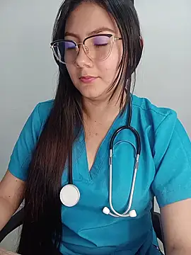 mia_nala