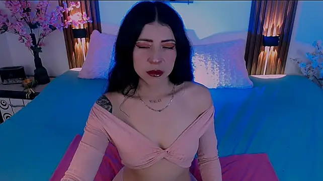 AmyHE live cam on StripChat