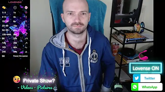 RealManHaveHairy live cam on StripChat