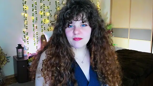 CurlyMagicc live cam on StripChat